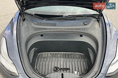 Седан Tesla Model 3 2020 в Запорожье