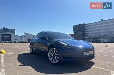 Седан Tesla Model 3 2020 в Житомире