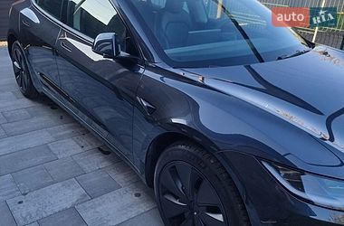 Седан Tesla Model 3 2024 в Дніпрі