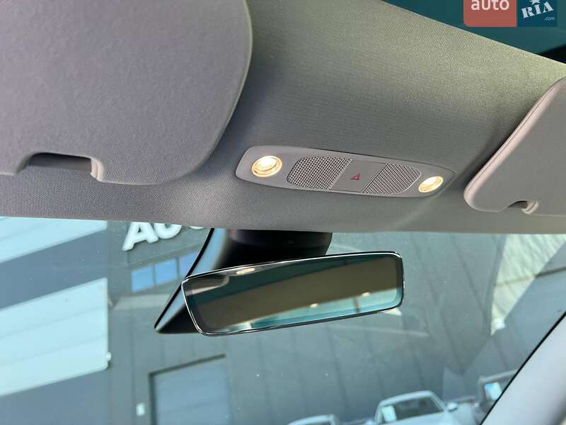 Седан Tesla Model 3 2021 в Львові фото 33 Седан Tesla Model 3 2021 в Львові