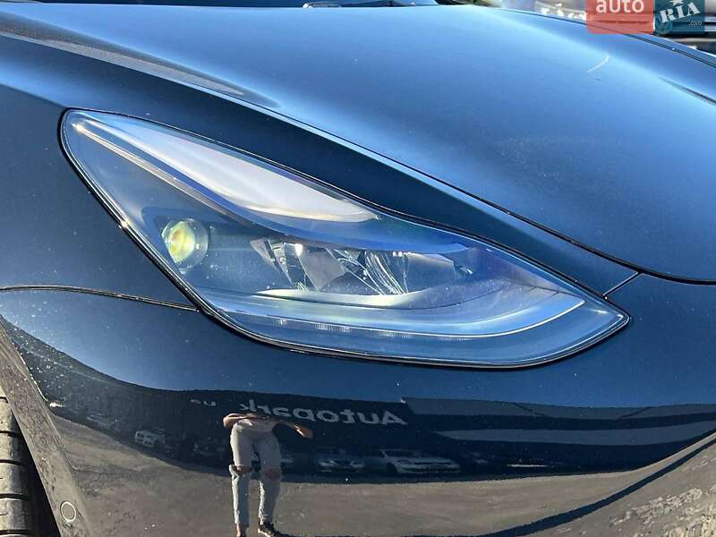Седан Tesla Model 3 2021 в Львові фото 13 Седан Tesla Model 3 2021 в Львові