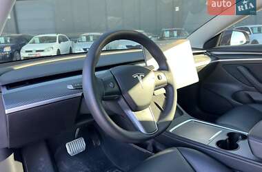 Седан Tesla Model 3 2021 в Львове