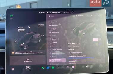Седан Tesla Model 3 2021 в Львові фото 31 Седан Tesla Model 3 2021 в Львові