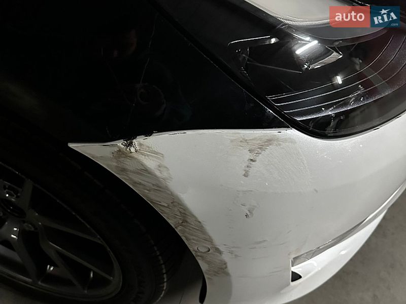 Седан Tesla Model 3 2022 в Дніпрі