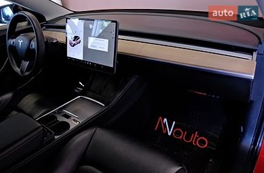 Седан Tesla Model 3 2021 в Одесі