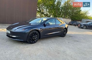 Седан Tesla Model 3 2024 в Киеве