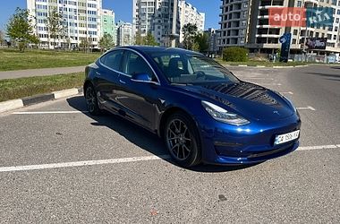Седан Tesla Model 3 2019 в Черкассах