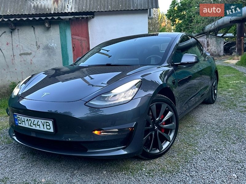Tesla Model 3 2019