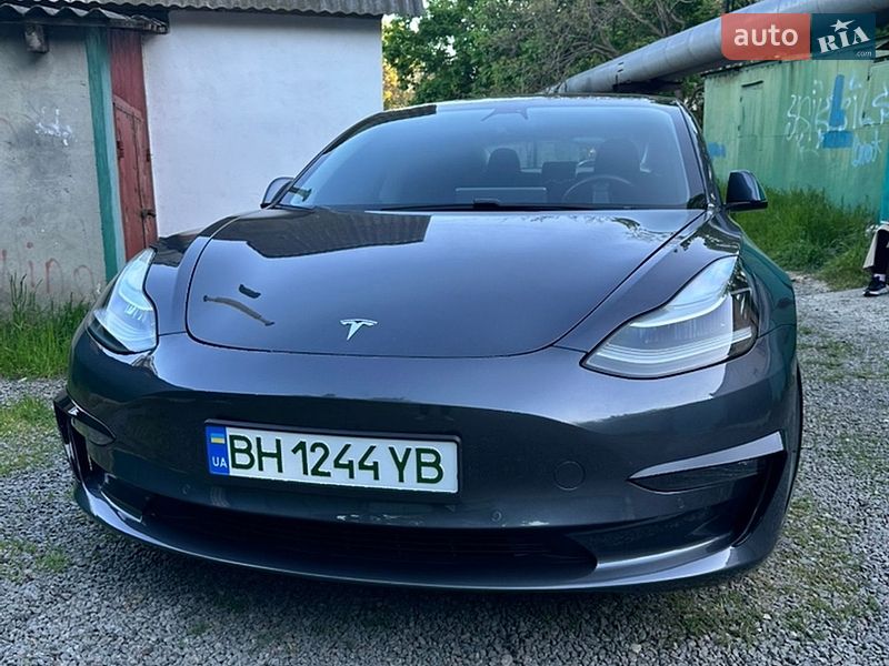 Седан Tesla Model 3 2019 в Одессе