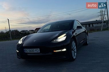 Седан Tesla Model 3 2019 в Львові