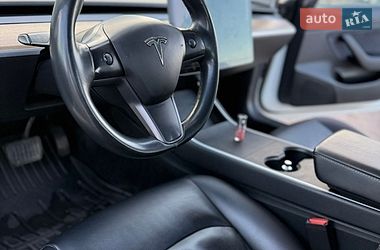 Седан Tesla Model 3 2018 в Ровно