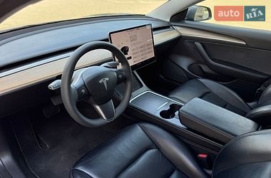Седан Tesla Model 3 2021 в Луцке