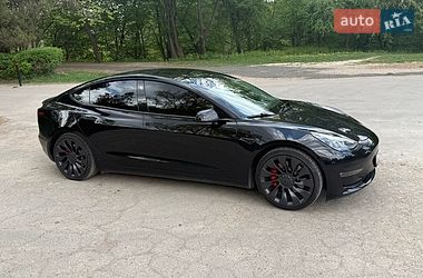 Седан Tesla Model 3 2021 в Львове