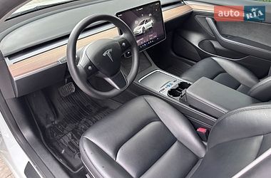 Седан Tesla Model 3 2023 в Львові