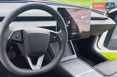 Седан Tesla Model 3 2024 в Стрые