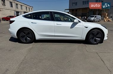 Седан Tesla Model 3 2018 в Києві