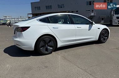 Седан Tesla Model 3 2018 в Києві