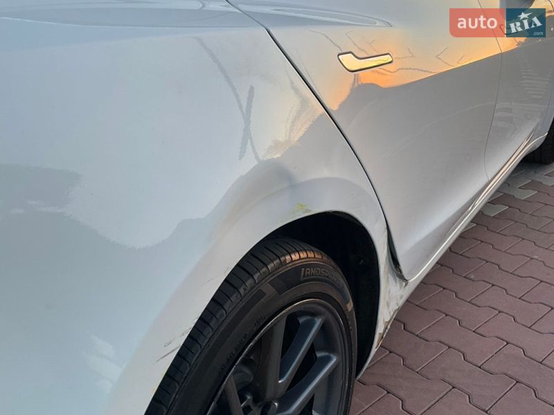 Седан Tesla Model 3 2019 в Ирпене