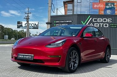 Седан Tesla Model 3 2020 в Львові