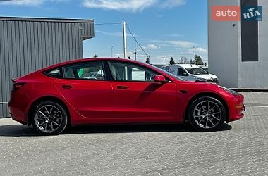 Седан Tesla Model 3 2020 в Львові