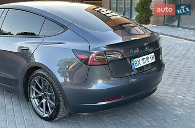 Седан Tesla Model 3 2021 в Вінниці