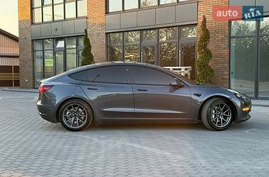 Седан Tesla Model 3 2021 в Вінниці