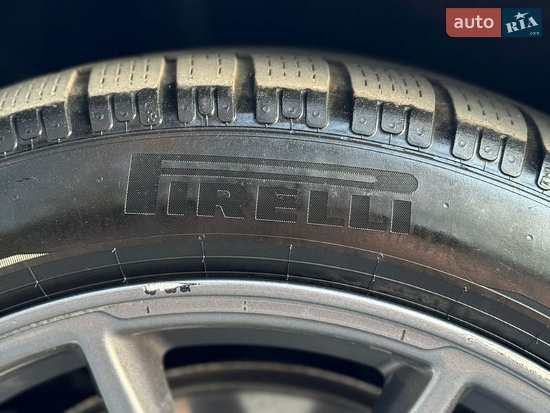 Седан Tesla Model 3 2021 в Вінниці