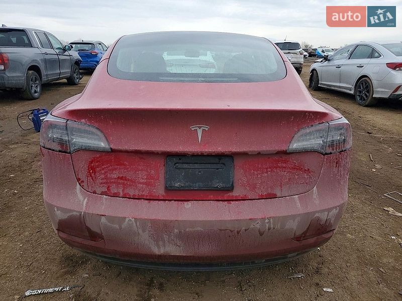 Седан Tesla Model 3 2020 в Львове