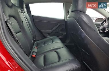 Седан Tesla Model 3 2020 в Львове