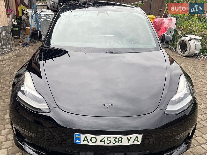 Седан Tesla Model 3 2019 в Берегово фото Седан Tesla Model 3 2019 в Берегово