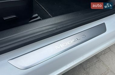 Седан Tesla Model 3 2020 в Львові