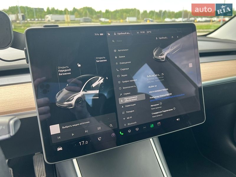Седан Tesla Model 3 2020 в Львові