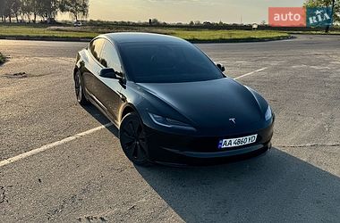 Седан Tesla Model 3 2024 в Киеве