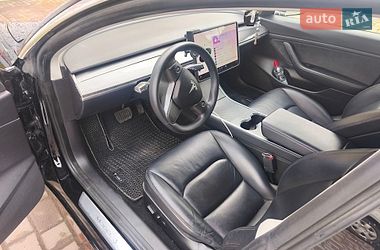 Седан Tesla Model 3 2020 в Ивано-Франковске