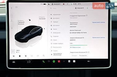 Седан Tesla Model 3 2025 в Киеве