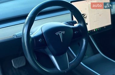 Седан Tesla Model 3 2018 в Києві