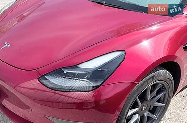 Седан Tesla Model 3 2021 в Киеве
