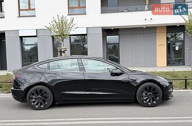 Седан Tesla Model 3 2019 в Львове
