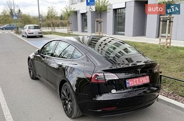 Седан Tesla Model 3 2019 в Львове