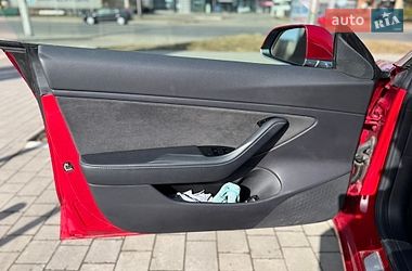 Седан Tesla Model 3 2019 в Луцке