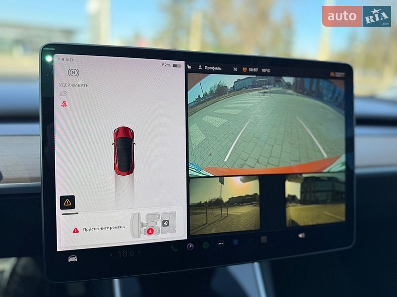 Седан Tesla Model 3 2019 в Луцьку