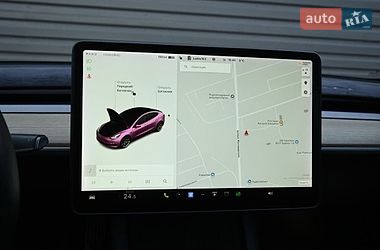 Седан Tesla Model 3 2021 в Виннице