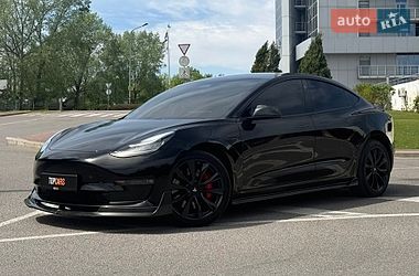 Седан Tesla Model 3 2019 в Киеве