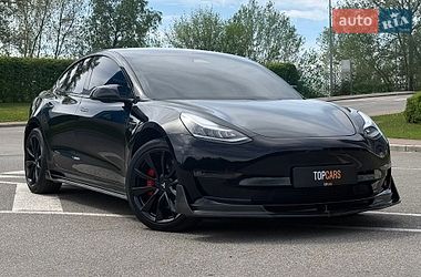 Седан Tesla Model 3 2019 в Києві