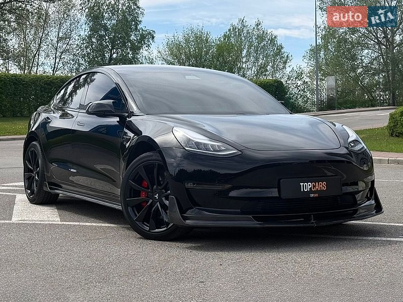 Седан Tesla Model 3 2019 в Києві