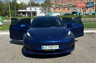 Седан Tesla Model 3 2023 в Харкові
