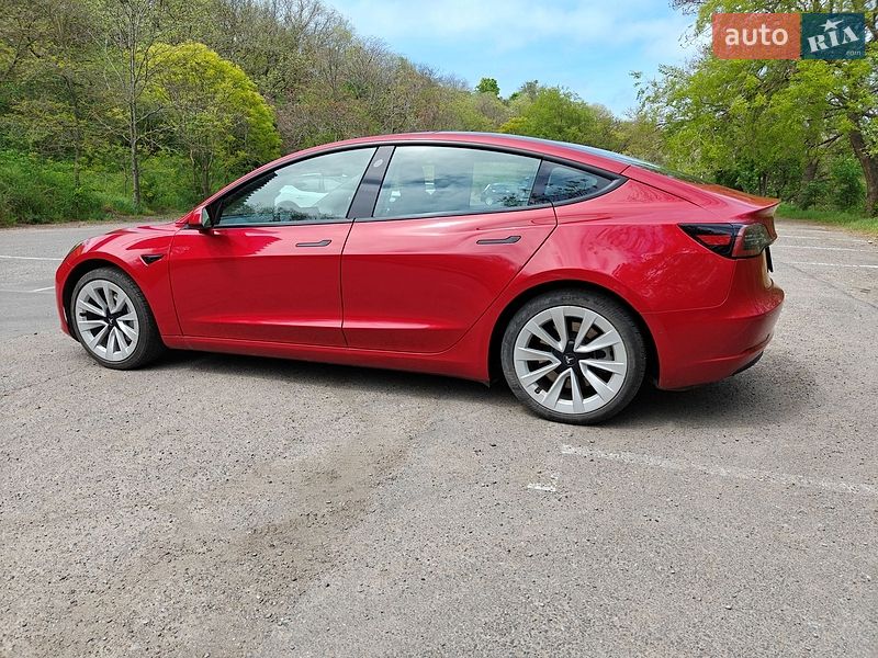 Седан Tesla Model 3 2022 в Одессе