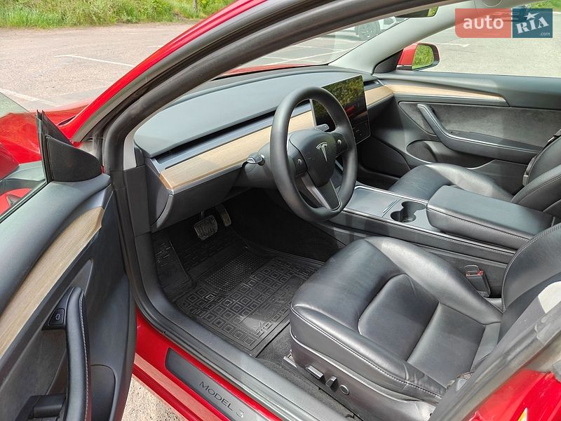 Седан Tesla Model 3 2022 в Одессе