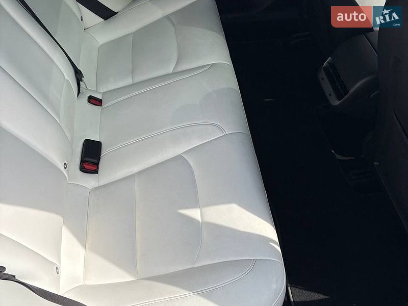 Седан Tesla Model 3 2018 в Киеве фото 9 Седан Tesla Model 3 2018 в Киеве