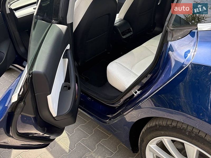 Седан Tesla Model 3 2018 в Киеве фото 11 Седан Tesla Model 3 2018 в Киеве